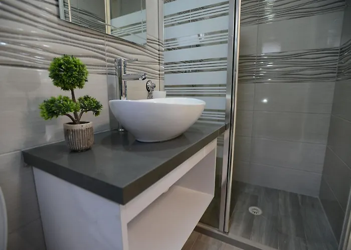 Olga Beach Apartment 28